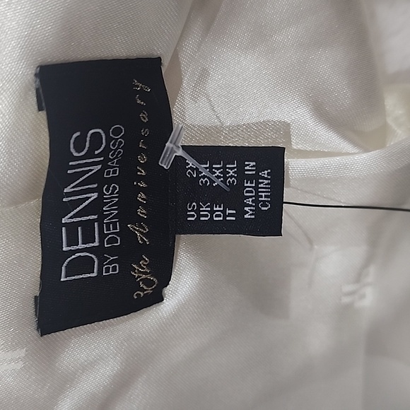 Dennis Basso White Faux Fur Coat With Pockets 30th Anniversary New With Tags - Picture 7 of 9